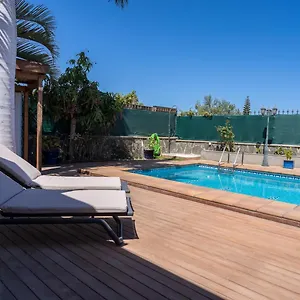 https://villa-cosmopolitan-en-maspalomas-cerca-de-las-dunas.maspalomashotels.com