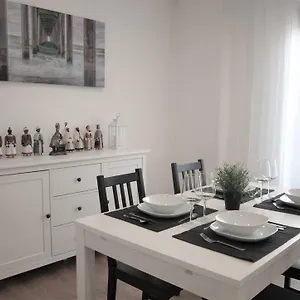 https://apt-apartamento-tu-sitio.biarritzhotels.info